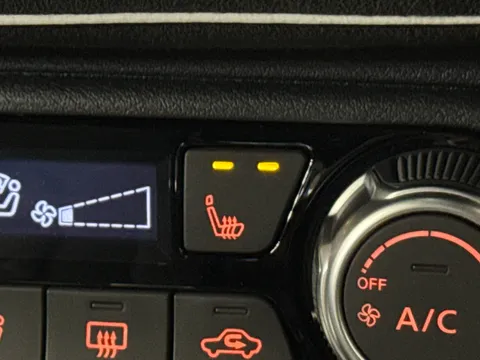 DS23HKN Nissan Juke 1.6 Hybrid Tekna+ 5dr Auto Thumbnail #28