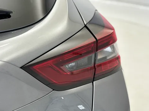 DS23HKN Nissan Juke 1.6 Hybrid Tekna+ 5dr Auto Thumbnail #35