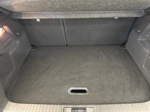 DL73ZRU Renault Captur 1.6 E-Tech full hybrid 145 Techno 5dr Auto Thumbnail #9