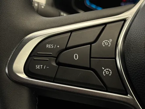 DL73ZRU Renault Captur 1.6 E-Tech full hybrid 145 Techno 5dr Auto Thumbnail #21