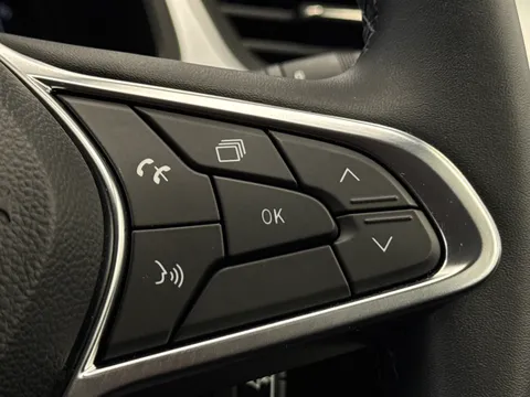 DL73ZRU Renault Captur 1.6 E-Tech full hybrid 145 Techno 5dr Auto Thumbnail #22