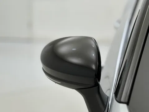 DL73ZRU Renault Captur 1.6 E-Tech full hybrid 145 Techno 5dr Auto Thumbnail #30