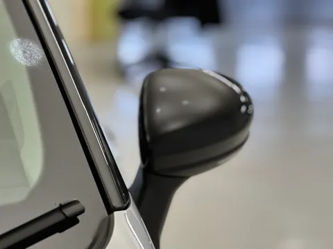 DL73ZRU Renault Captur 1.6 E-Tech full hybrid 145 Techno 5dr Auto Thumbnail #31