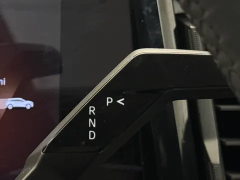 YB74LHZ Renault Megane E-Tech EV60 160kW Techno Comfort Range 60kWh 5dr Auto Thumbnail #27