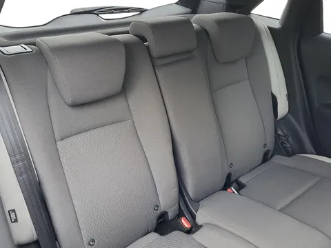 DG21AOH Honda Jazz 1.5 i-MMD Hybrid Crosstar EX 5dr eCVT Thumbnail #9