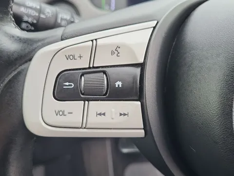 DG21AOH Honda Jazz 1.5 i-MMD Hybrid Crosstar EX 5dr eCVT Thumbnail #14