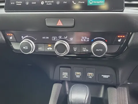 DG21AOH Honda Jazz 1.5 i-MMD Hybrid Crosstar EX 5dr eCVT Thumbnail #20