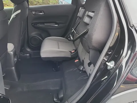 DG21AOH Honda Jazz 1.5 i-MMD Hybrid Crosstar EX 5dr eCVT Thumbnail #28