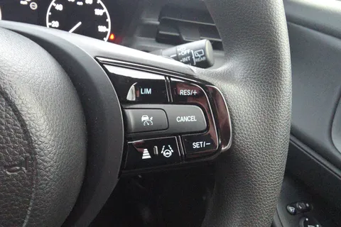 DF73AZO Honda Hr-V 1.5 eHEV Elegance 5dr CVT Thumbnail #17