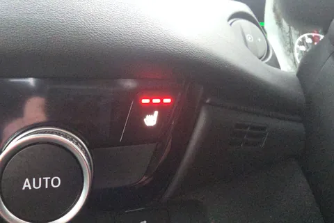 DF73AZO Honda Hr-V 1.5 eHEV Elegance 5dr CVT Thumbnail #19