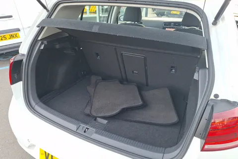 VE68ELU Volkswagen Golf 1.6 TDI SE [Nav] 5dr Thumbnail #21