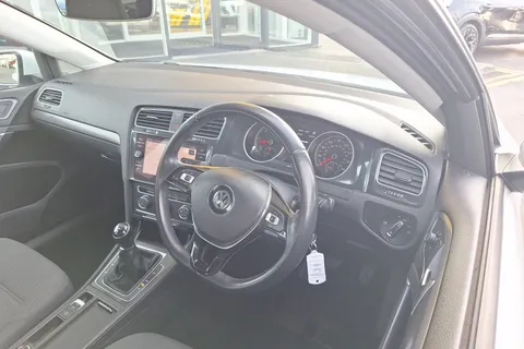 VE68ELU Volkswagen Golf 1.6 TDI SE [Nav] 5dr Thumbnail #34