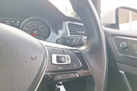 VE68ELU Volkswagen Golf 1.6 TDI SE [Nav] 5dr Thumbnail #37