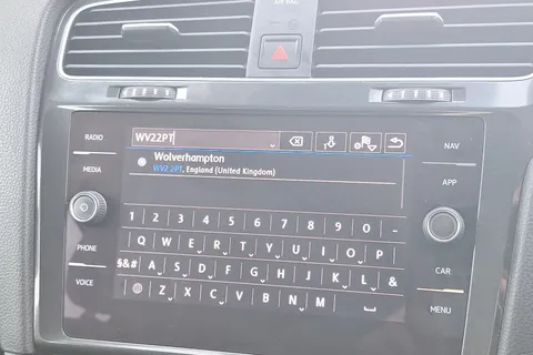 VE68ELU Volkswagen Golf 1.6 TDI SE [Nav] 5dr Thumbnail #39