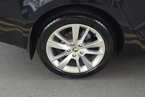 KV17VZB Škoda Octavia 2.0 TDI CR SE L 5dr DSG Thumbnail #5