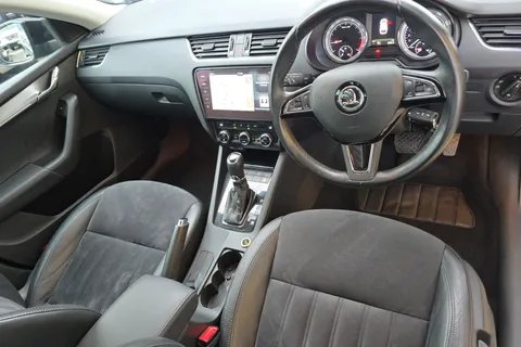 KV17VZB Škoda Octavia 2.0 TDI CR SE L 5dr DSG Thumbnail #11