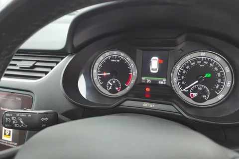 KV17VZB Škoda Octavia 2.0 TDI CR SE L 5dr DSG Thumbnail #12