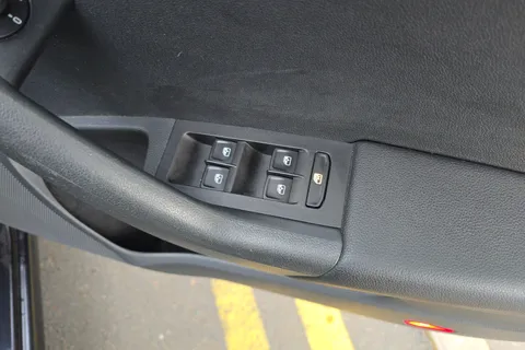 KV17VZB Škoda Octavia 2.0 TDI CR SE L 5dr DSG Thumbnail #24