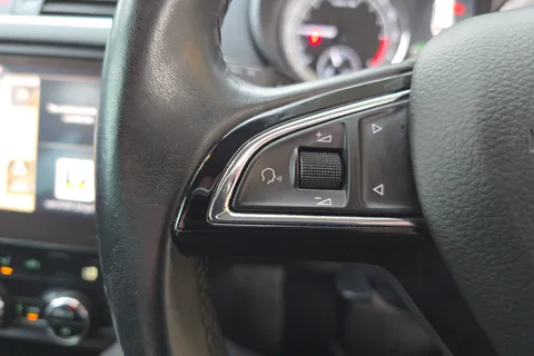 KV17VZB Škoda Octavia 2.0 TDI CR SE L 5dr DSG Thumbnail #29