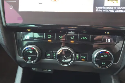 KV17VZB Škoda Octavia 2.0 TDI CR SE L 5dr DSG Thumbnail #33