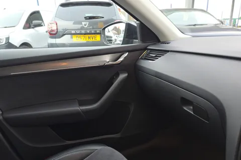 KV17VZB Škoda Octavia 2.0 TDI CR SE L 5dr DSG Thumbnail #39