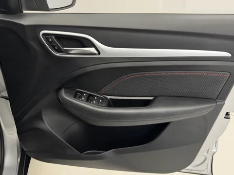 DT23BZX Mg Motor Uk Zs 1.5 VTi-TECH Excite 5dr Thumbnail #16