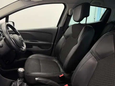 13 of 29 for Renault Clio 0.9 TCE 90 GT Line 5dr