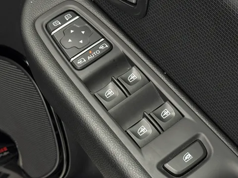 17 of 29 for Renault Clio 0.9 TCE 90 GT Line 5dr