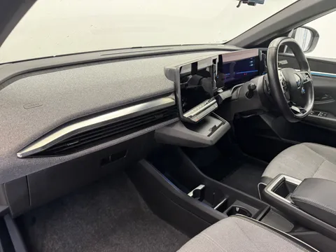 12 of 31 for Renault Megane E-Tech EV60 160kW Launch Edition 60kWh OC 5dr Auto