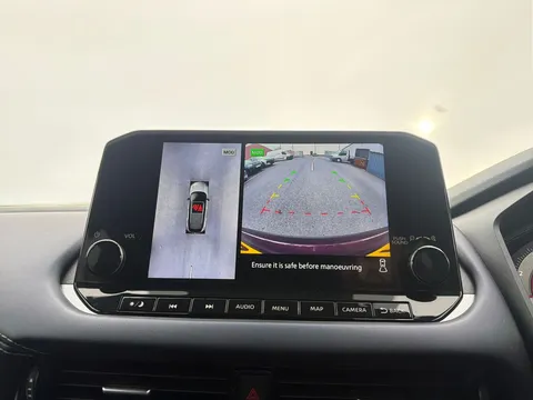 DX22YXA Nissan Qashqai 1.3 DiG-T MH 158 Tekna [Bose] 5dr Xtronic Thumbnail #15