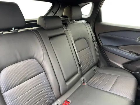 DX22YXA Nissan Qashqai 1.3 DiG-T MH 158 Tekna [Bose] 5dr Xtronic Thumbnail #16