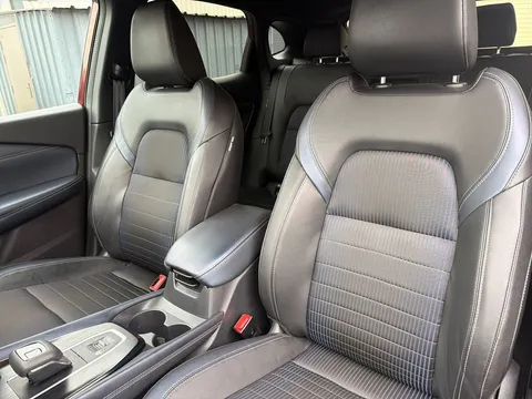 DX22YXA Nissan Qashqai 1.3 DiG-T MH 158 Tekna [Bose] 5dr Xtronic Thumbnail #17