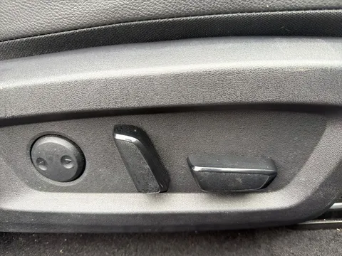 DX22YXA Nissan Qashqai 1.3 DiG-T MH 158 Tekna [Bose] 5dr Xtronic Thumbnail #22