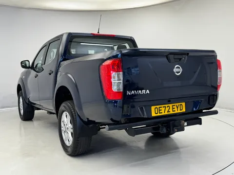 OE72EYD Nissan Navara Double Cab Pick Up Acenta 2.3dCi 163 TT 4WD Thumbnail #9