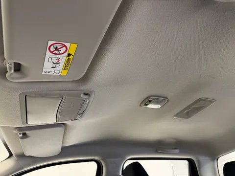 OE72EYD Nissan Navara Double Cab Pick Up Acenta 2.3dCi 163 TT 4WD Thumbnail #16