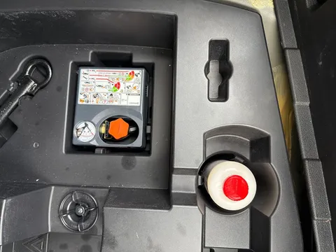 OW74WBT Nissan Juke 1.0 DiG-T N-Connecta 5dr Thumbnail #20