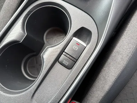 OW74WBT Nissan Juke 1.0 DiG-T N-Connecta 5dr Thumbnail #26