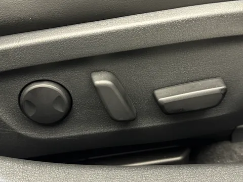 DL72FFD Mazda Mazda3 2.0 e-Skyactiv X MHEV [186] GT Sport 5dr Auto Thumbnail #21