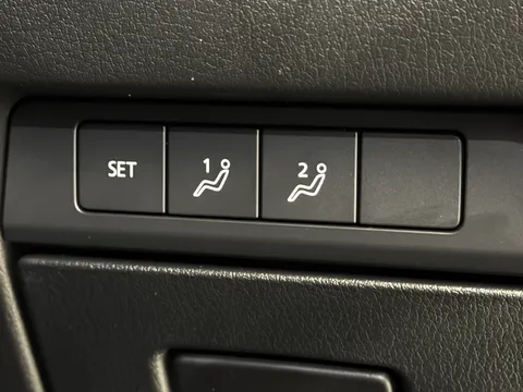 DL72FFD Mazda Mazda3 2.0 e-Skyactiv X MHEV [186] GT Sport 5dr Auto Thumbnail #22