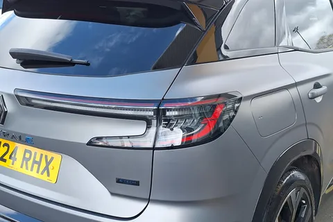 17 of 40 for Renault Austral E-Tech FHEV Techno Esprit Alpine 5dr Auto