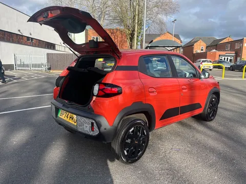 BP74HKO Dacia Spring 27kWh Extreme 65 48kW 5dr Auto Thumbnail #26