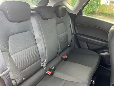 BT20YRJ Renault Captur 1.0 TCE 100 Iconic 5dr Thumbnail #17