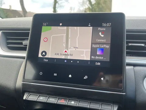 BT20YRJ Renault Captur 1.0 TCE 100 Iconic 5dr Thumbnail #11