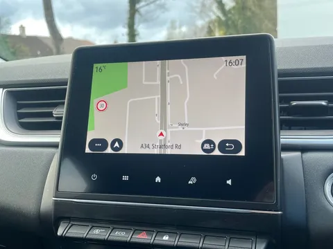 BT20YRJ Renault Captur 1.0 TCE 100 Iconic 5dr Thumbnail #12