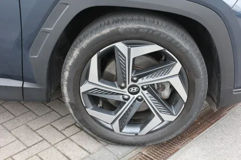 DA22BZG Hyundai Tucson 1.6 TGDi Hybrid 230 Ultimate 5dr 2WD Auto Thumbnail #5