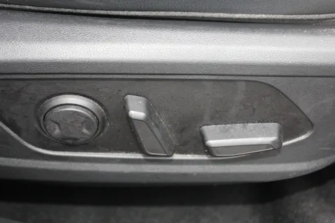 DA22BZG Hyundai Tucson 1.6 TGDi Hybrid 230 Ultimate 5dr 2WD Auto Thumbnail #21