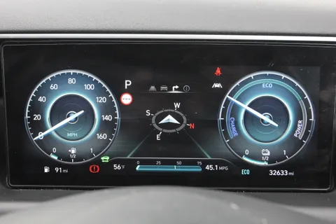 DA22BZG Hyundai Tucson 1.6 TGDi Hybrid 230 Ultimate 5dr 2WD Auto Thumbnail #23