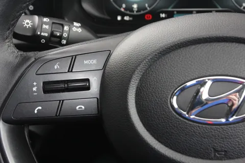 DA22WPP Hyundai i20 1.0T GDi 48V MHD Premium 5dr Thumbnail #18