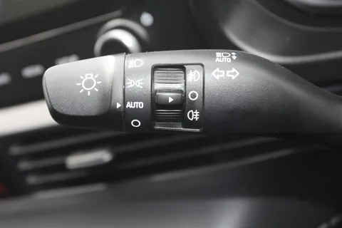 DA22WPP Hyundai i20 1.0T GDi 48V MHD Premium 5dr Thumbnail #20