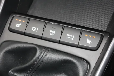 DA22WPP Hyundai i20 1.0T GDi 48V MHD Premium 5dr Thumbnail #23